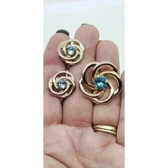 Vintage Gold Brooch Earrings MCM Swirl & Blue Topaz Rhinestone Sar Coventry Set - Picture 6 of 6